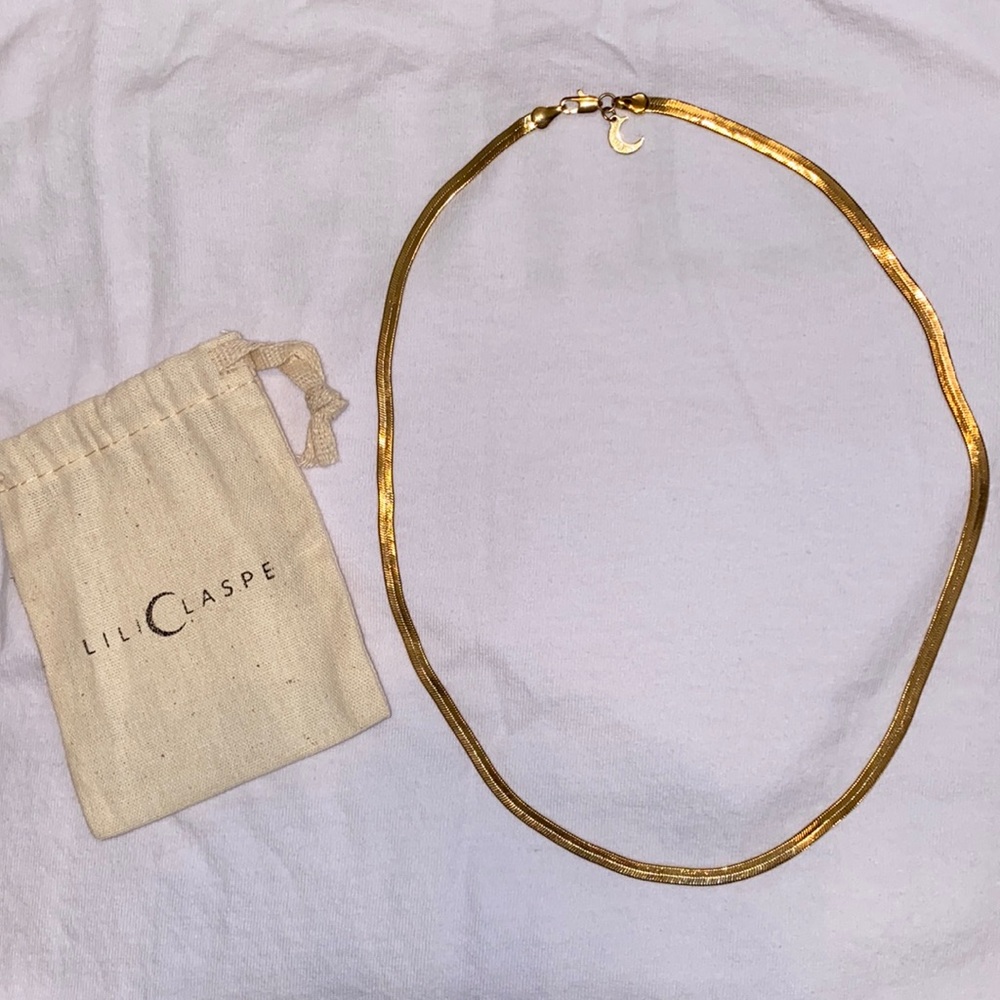 Lili Claspe Gold Chain Necklace